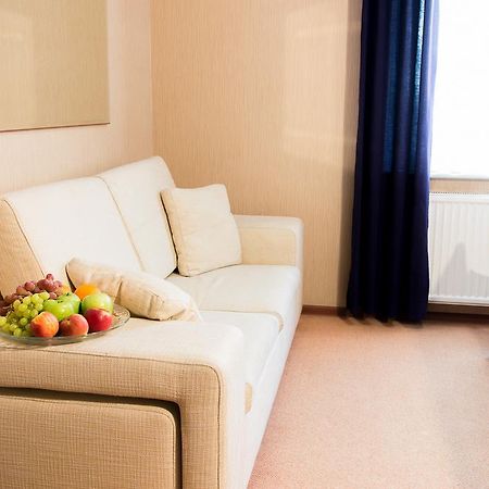 L'Ascada Hotel Срем Екстериор снимка