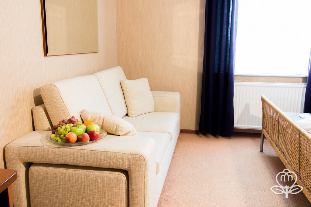 L'Ascada Hotel Срем Екстериор снимка